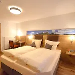 Bauer Gaestezimmer 3* Kipfenberg