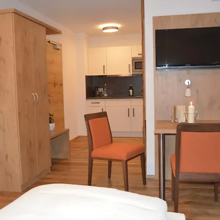 Bauer Gaestezimmer Pensionat Kipfenberg