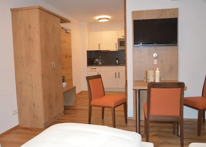 Bauer Gaestezimmer بيت ضيافة كيبفينبيرغ